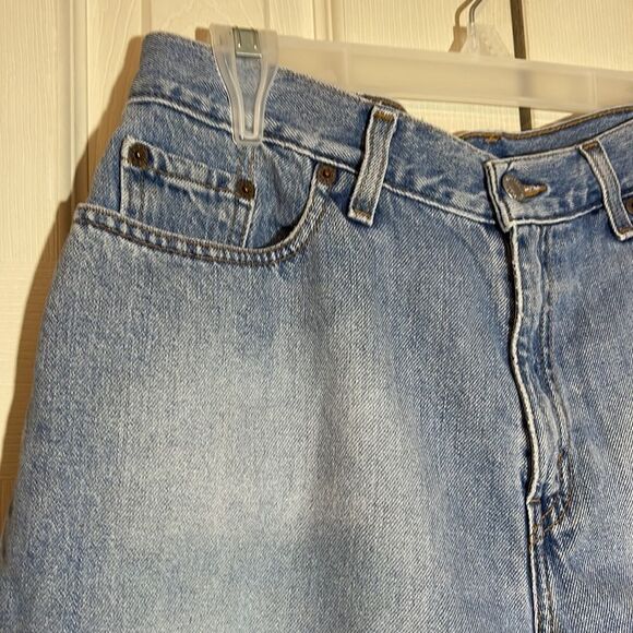 Levi's Vintage Faded Medium Blue Denim Shorts High Rise Red Tag 12 - Picture 3 of 16